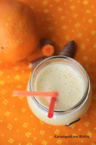 Kymmenen ihanaa smoothieta!