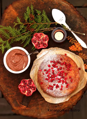 Palsternakka-saksanpähkinäkakku &  suklaavaahto