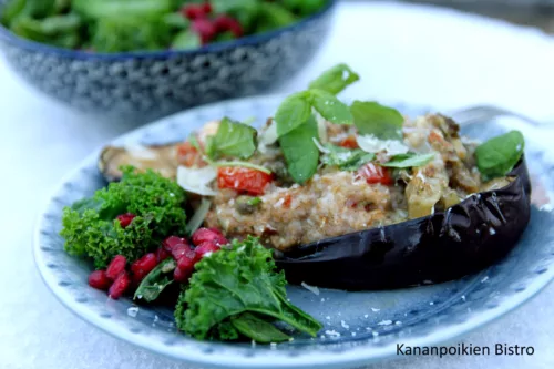 Täytetyt speltti-munakoisot