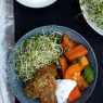 Pähkinäiset kaurapyörykät & minttukastike