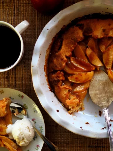 Tarte Tatin (piirakkavuoassa)
